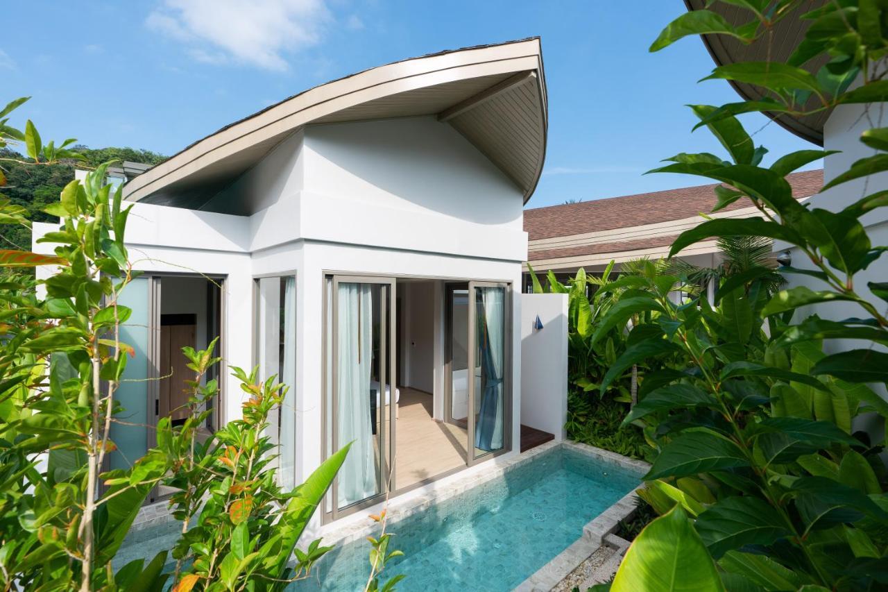 Panwaburi Beachfront Resort - Sha Extra Plus Esterno foto A pool villa at the resort