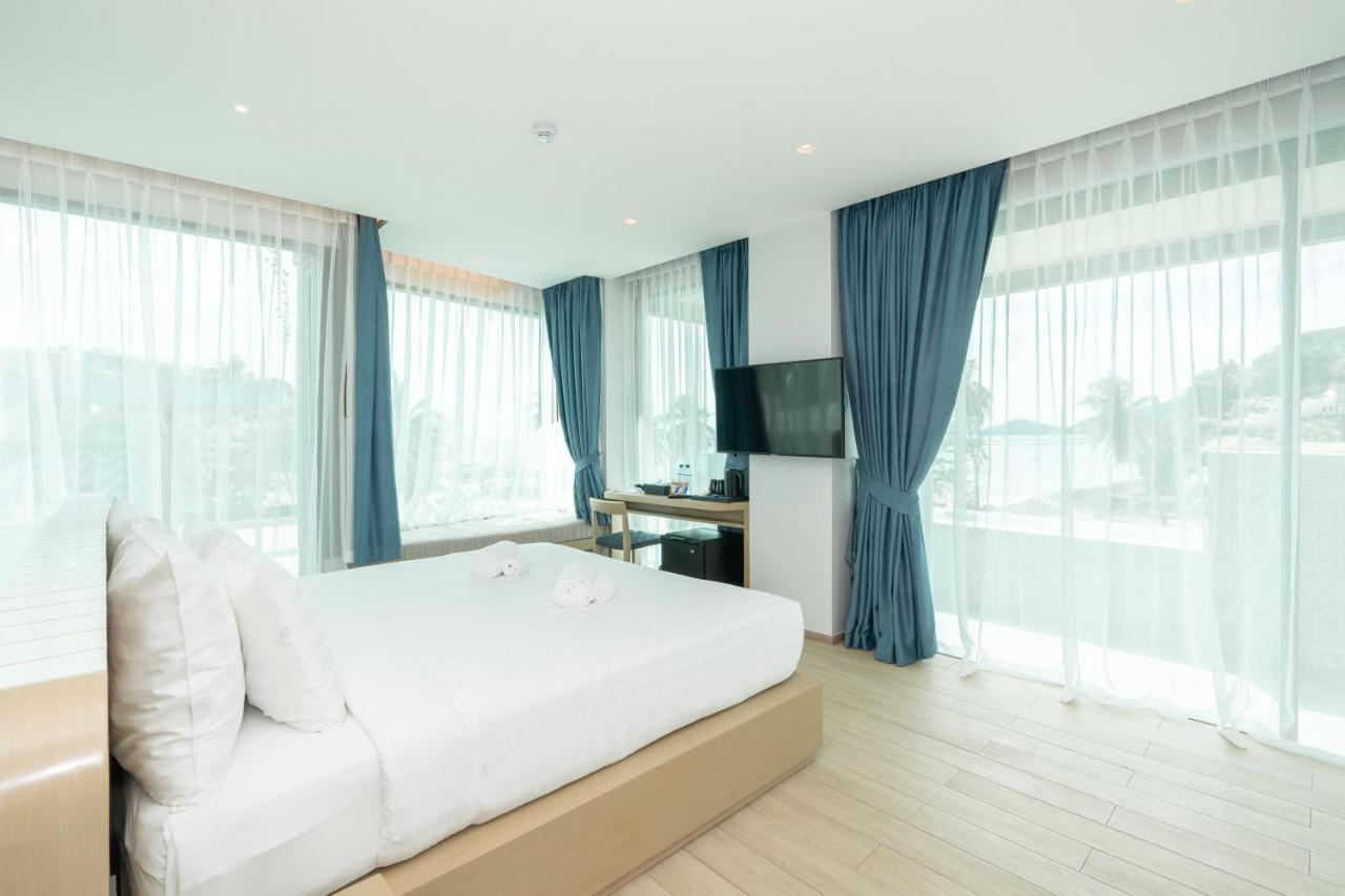 Panwaburi Beachfront Resort - Sha Extra Plus Esterno foto A bedroom at the hotel